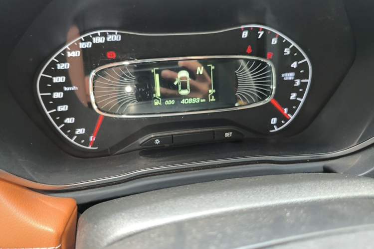 Used Baojun 510 2017 1.5L Automatic Luxury Model Odometer Close Up