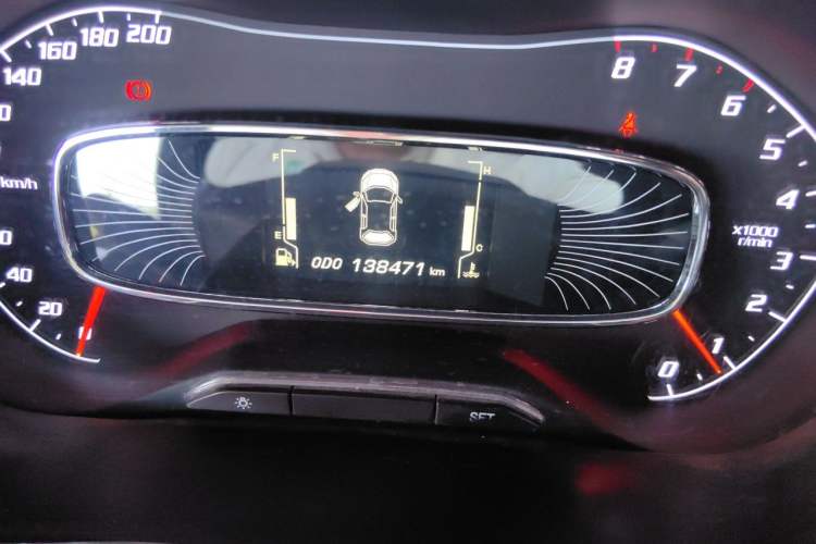 Used Baojun 510 2017 1.5L Manual Fashion Model Odometer Close Up