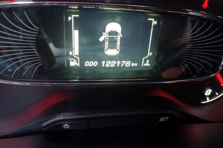 Used Baojun 510 2017 1.5L Manual Luxury Model Odometer Close Up