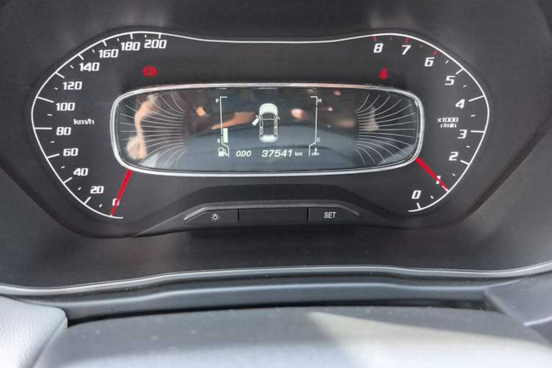 Used Baojun 510 2017 1.5L Manual Fashion Model Odometer Close Up