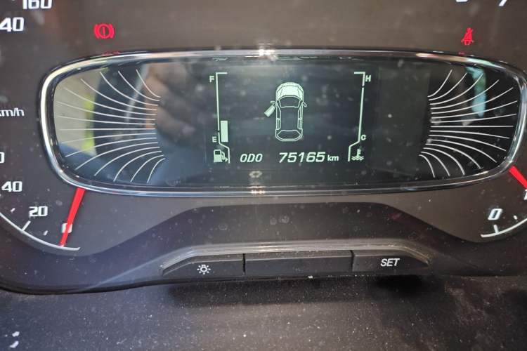 Used Baojun 510 2017 1.5L Manual Luxury Model Odometer Close Up