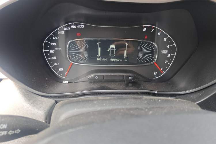 Used Baojun 510 2017 1.5L Manual Fashion Model Odometer Close Up