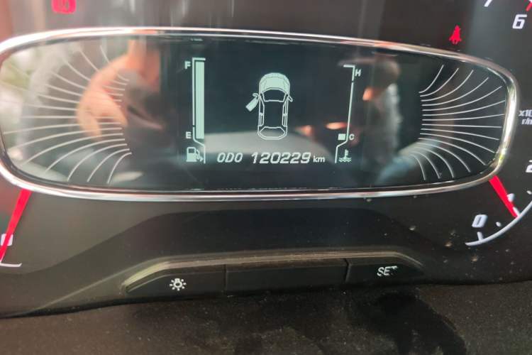 Used Baojun 510 2017 1.5L Manual Luxury Model Odometer Close Up
