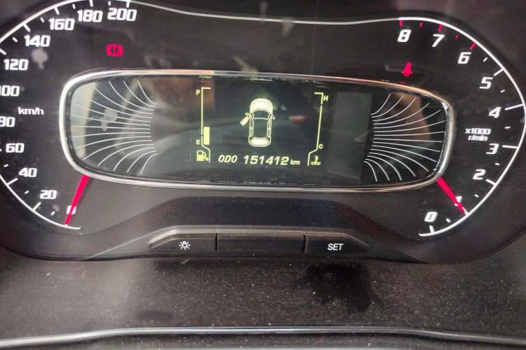 Used Baojun 510 2017 1.5L Manual Luxury Model Odometer Close Up