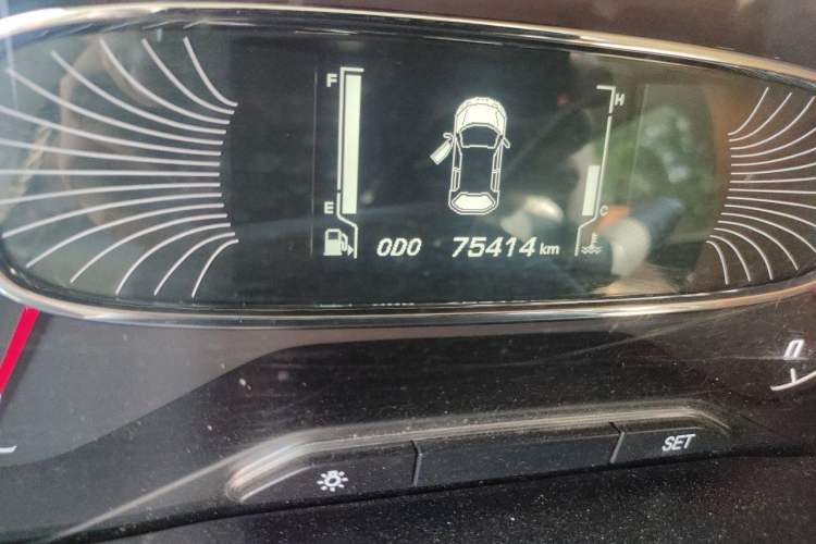 Used Baojun 510 2017 1.5L Manual Luxury Model Odometer Close Up