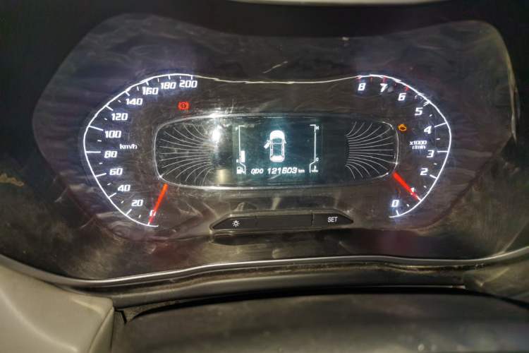 Used Baojun 510 2017 1.5L manual Comfort trim Odometer Close Up