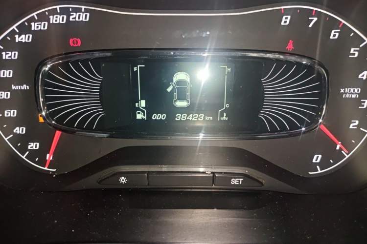 Used Baojun 510 2017 1.5L Manual Luxury Model Odometer Close Up