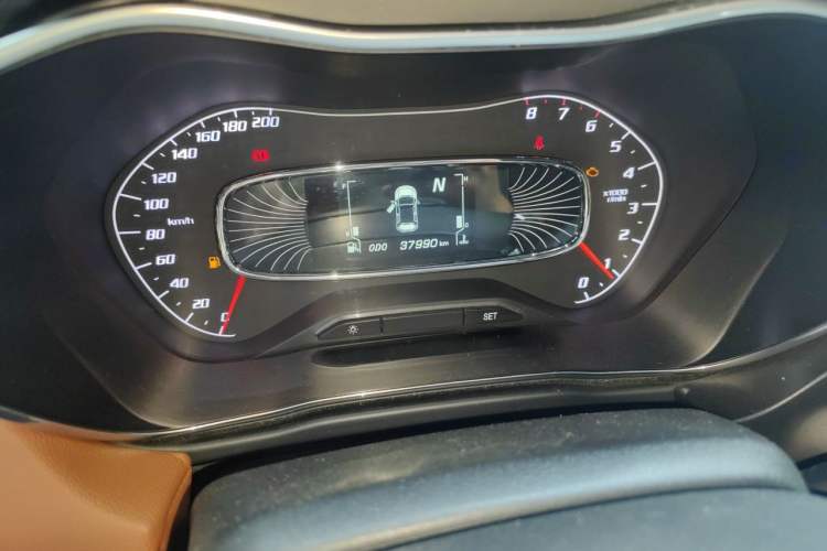 Used Baojun 510 2017 1.5L Automatic Luxury Model Odometer Close Up