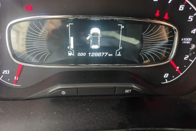Used Baojun 510 2017 1.5L Manual Luxury Model Odometer Close Up