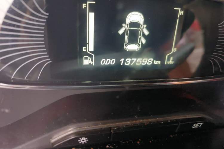 Used Baojun 510 2017 1.5L Manual Luxury Model Odometer Close Up