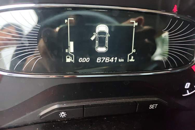Used Baojun 510 2017 1.5L Manual Fashion Model Odometer Close Up