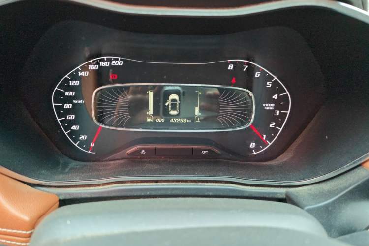 Used Baojun 510 2017 1.5L Manual Luxury Model Odometer Close Up