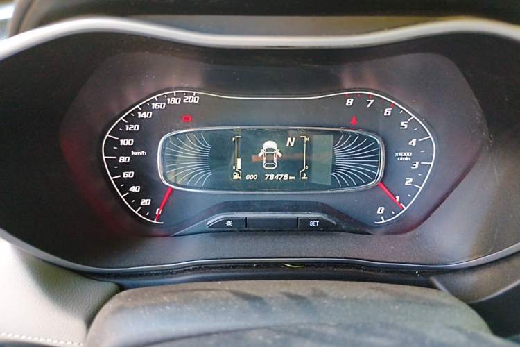 Used Baojun 510 2017 1.5L Automatic Fashion Model Odometer Close Up