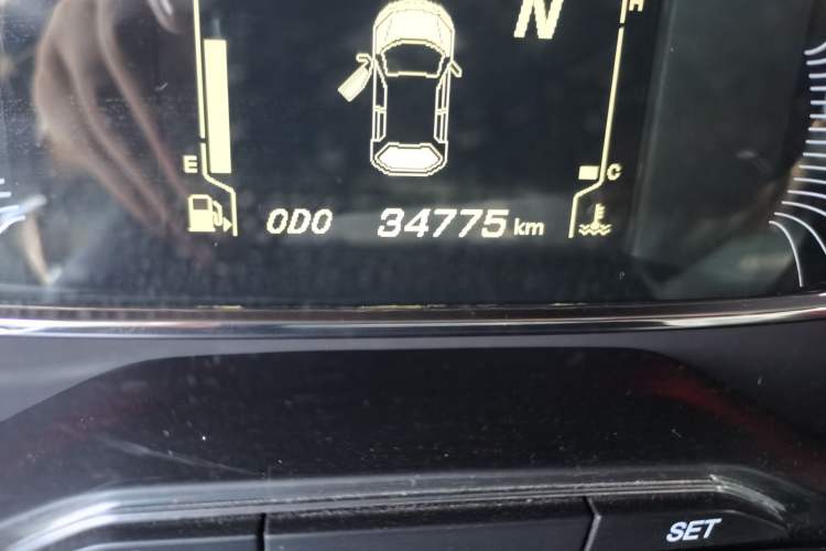 Used Baojun 510 2017 1.5L Automatic Luxury Model Odometer Close Up