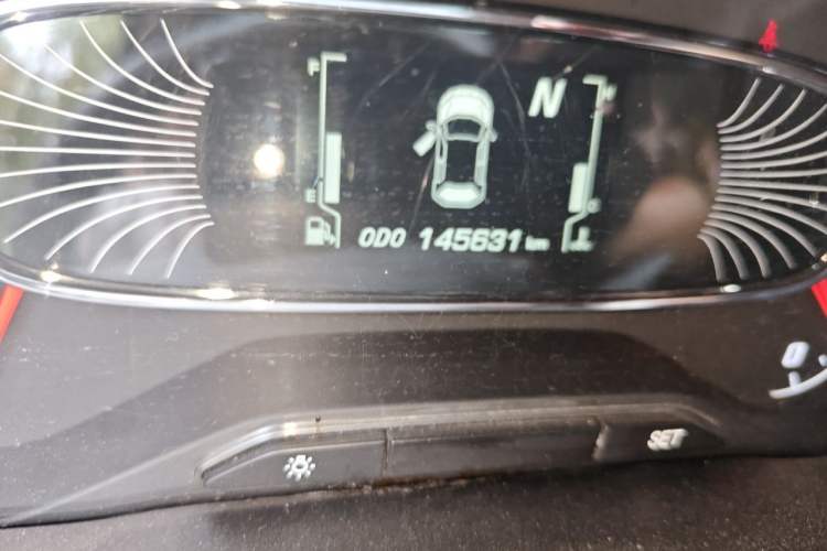 Used Baojun 510 2017 1.5L Automatic Fashion Model Odometer Close Up