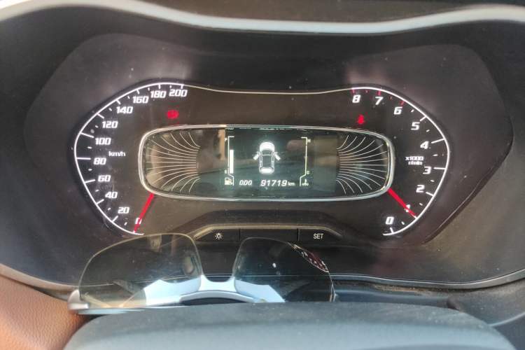 Used Baojun 510 2017 1.5L Manual Luxury Model Odometer Close Up