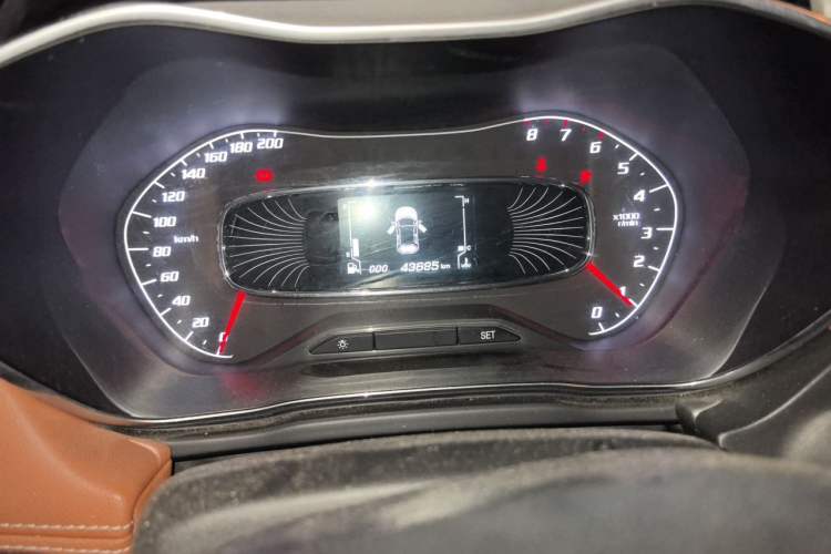 Used Baojun 510 2017 1.5L Manual Luxury Model Odometer Close Up