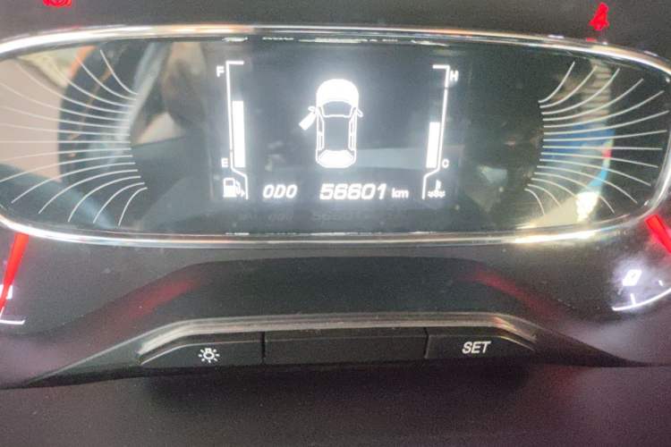 Used Baojun 510 2017 1.5L Manual Luxury Model Odometer Close Up