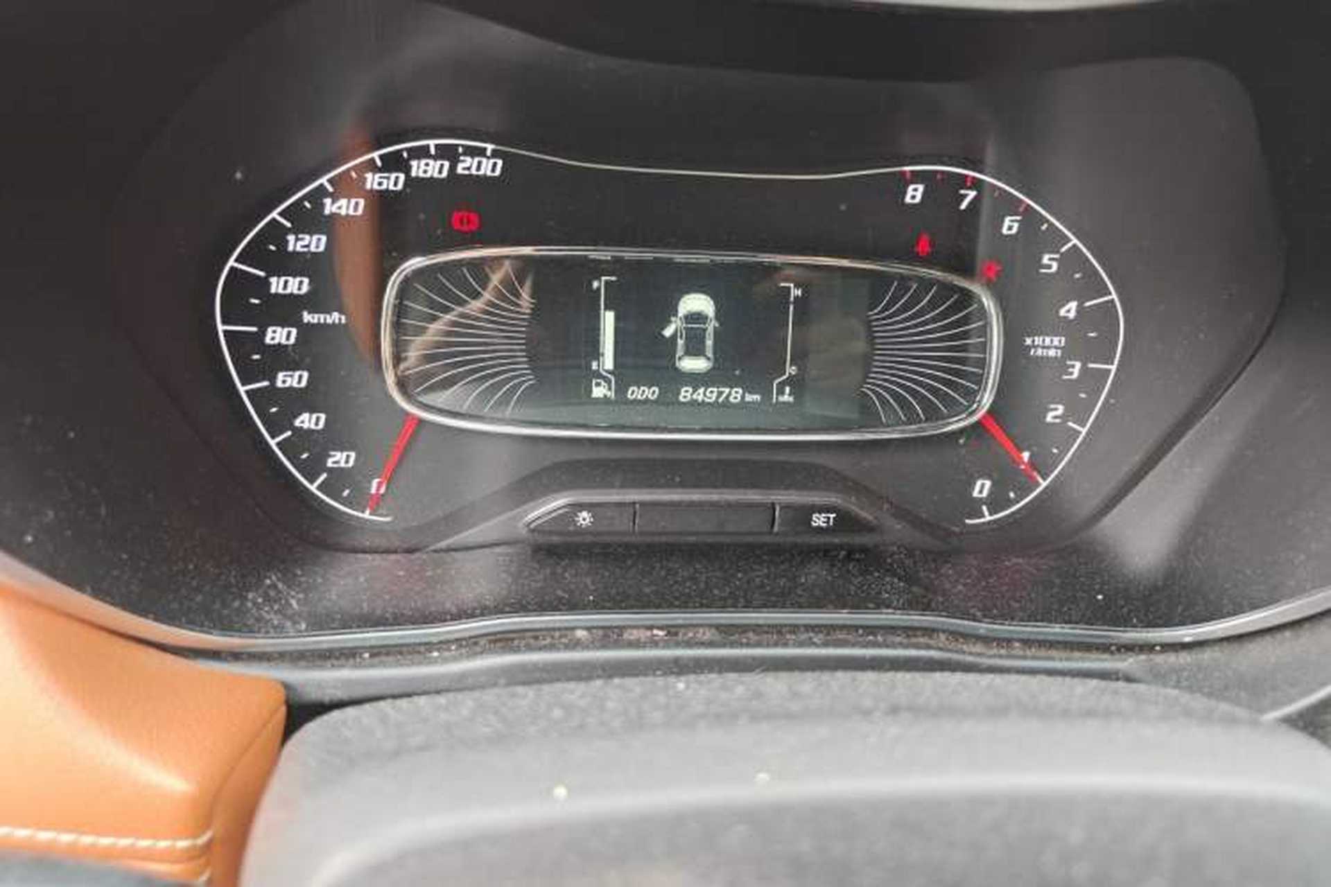 Used Baojun 510 2017 1.5L Manual Fashion Model Odometer Close Up