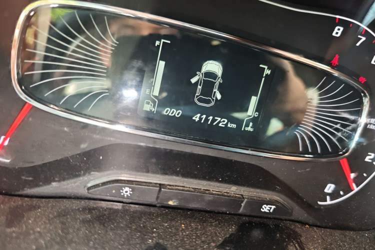 Used Baojun 510 2017 1.5L Manual Luxury Model Odometer Close Up