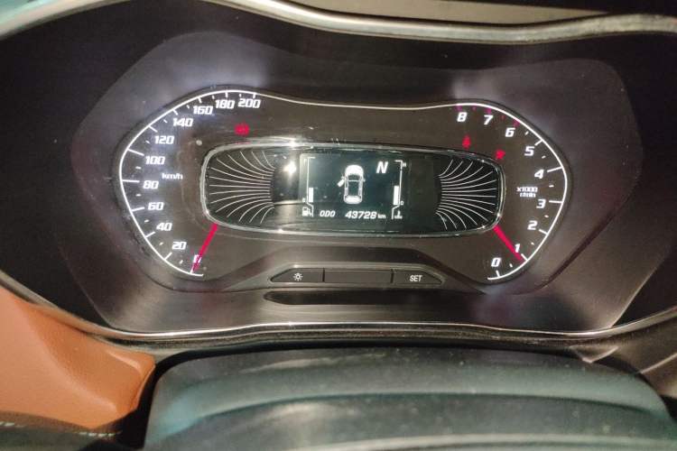Used Baojun 510 2017 1.5L Automatic Luxury Model Odometer Close Up
