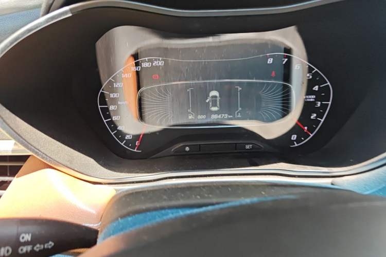 Used Baojun 510 2017 1.5L Manual Luxury Model Odometer Close Up