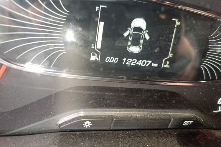 Used Baojun 510 2017 1.5L Manual Luxury Model Odometer Close Up