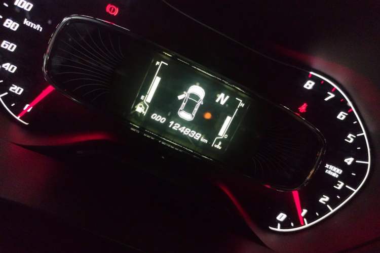 Used Baojun 510 2017 1.5L Automatic Luxury Model Odometer Close Up