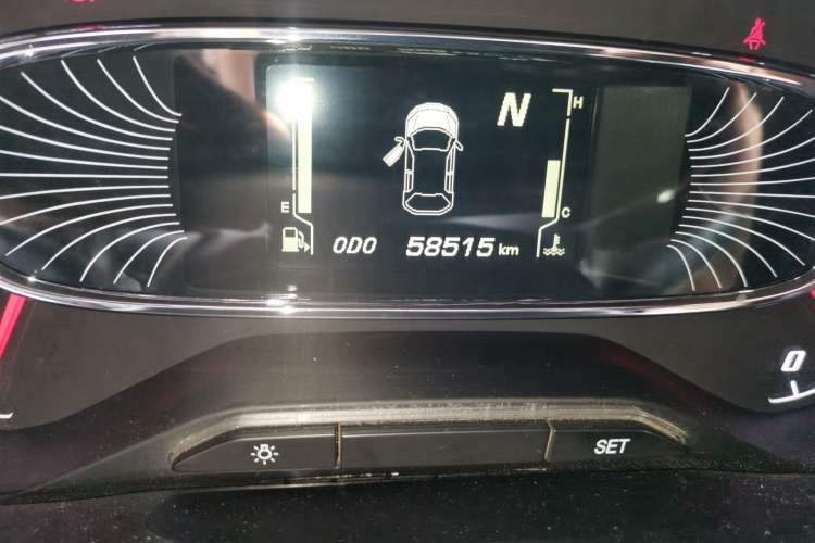 Used Baojun 510 2017 1.5L Automatic Fashion Model Odometer Close Up
