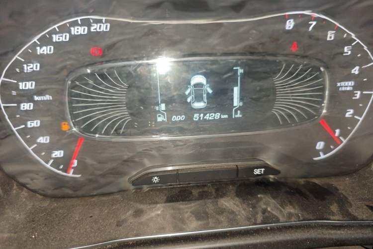 Used Baojun 510 2017 1.5L Manual Luxury Model Odometer Close Up