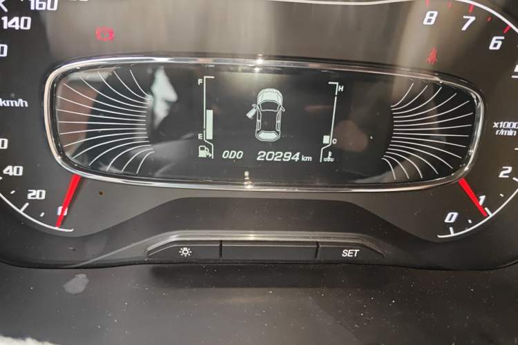 Used Baojun 510 2017 1.5L Manual Fashion Model Odometer Close Up