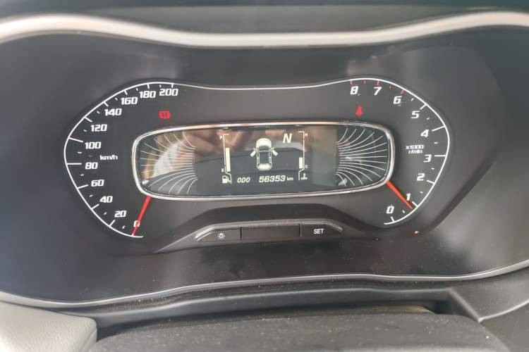 Used Baojun 510 2017 1.5L Automatic Fashion Model Odometer Close Up