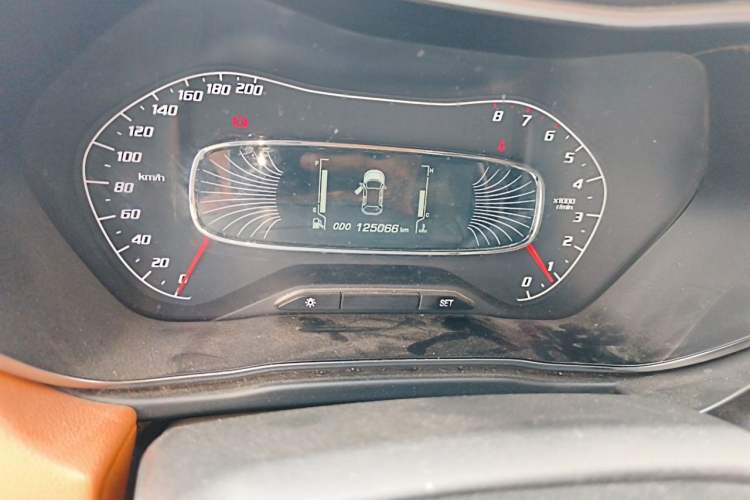 Used Baojun 510 2017 1.5L Manual Luxury Model Odometer Close Up