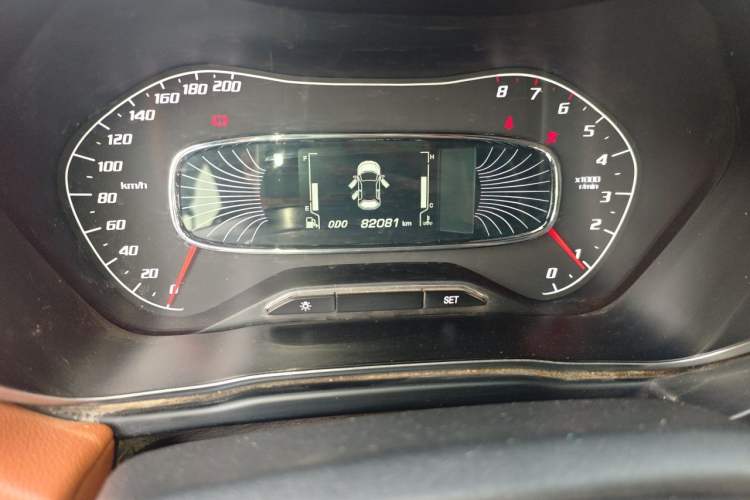 Used Baojun 510 2017 1.5L Manual Luxury Model Odometer Close Up