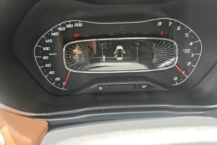 Used Baojun 510 2017 1.5L Manual Luxury Model Odometer Close Up