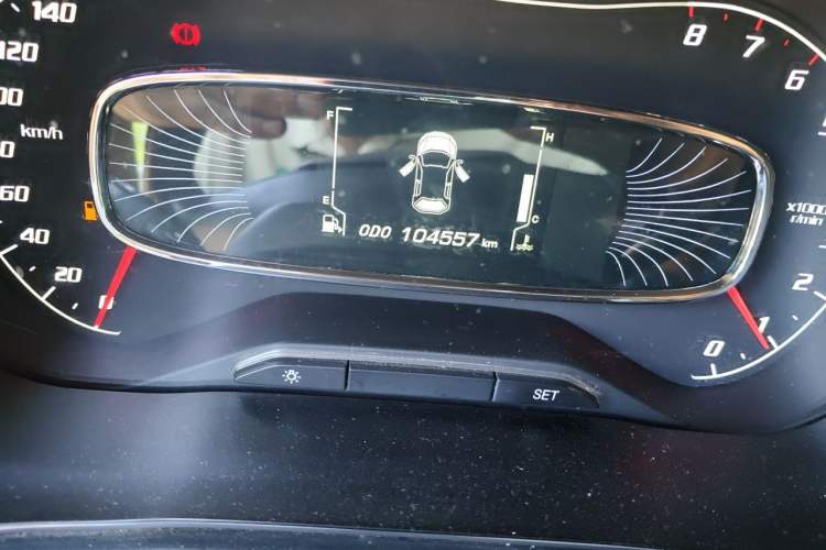 Used Baojun 510 2017 1.5L Manual Fashion Model Odometer Close Up