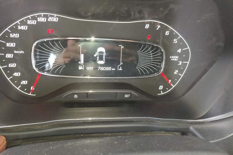 Used Baojun 510 2017 1.5L Manual Luxury Model Odometer Close Up