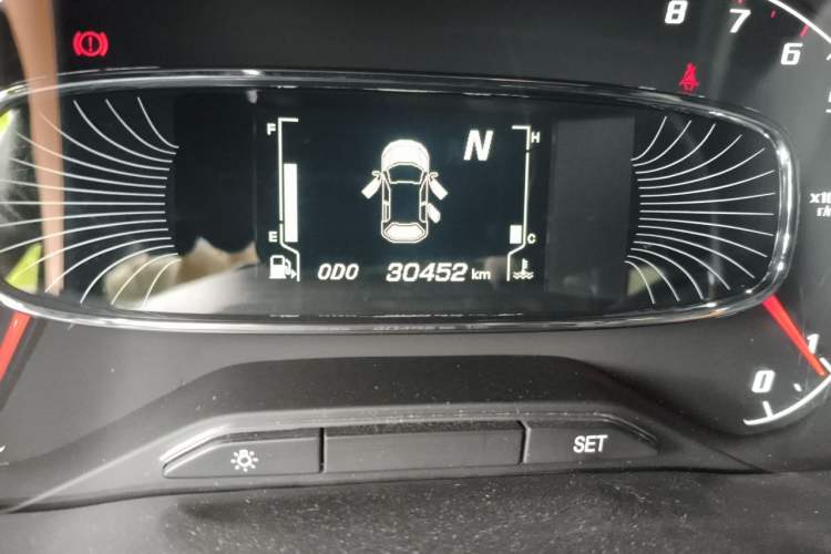 Used Baojun 510 2017 1.5L Automatic Fashion Model Odometer Close Up