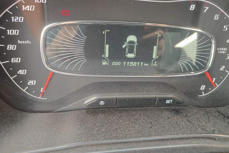 Used Baojun 510 2017 1.5L Manual Luxury Model Odometer Close Up