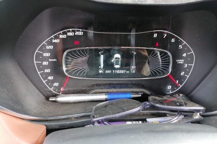 Used Baojun 510 2017 1.5L Manual Luxury Model Odometer Close Up
