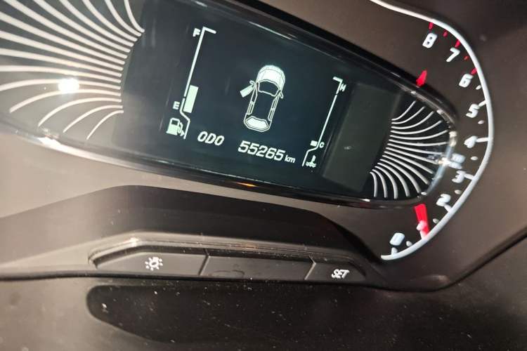 Used Baojun 510 2017 1.5L Manual Luxury Model Odometer Close Up