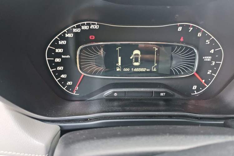 Used Baojun 510 2017 1.5L Manual Fashion Model Odometer Close Up