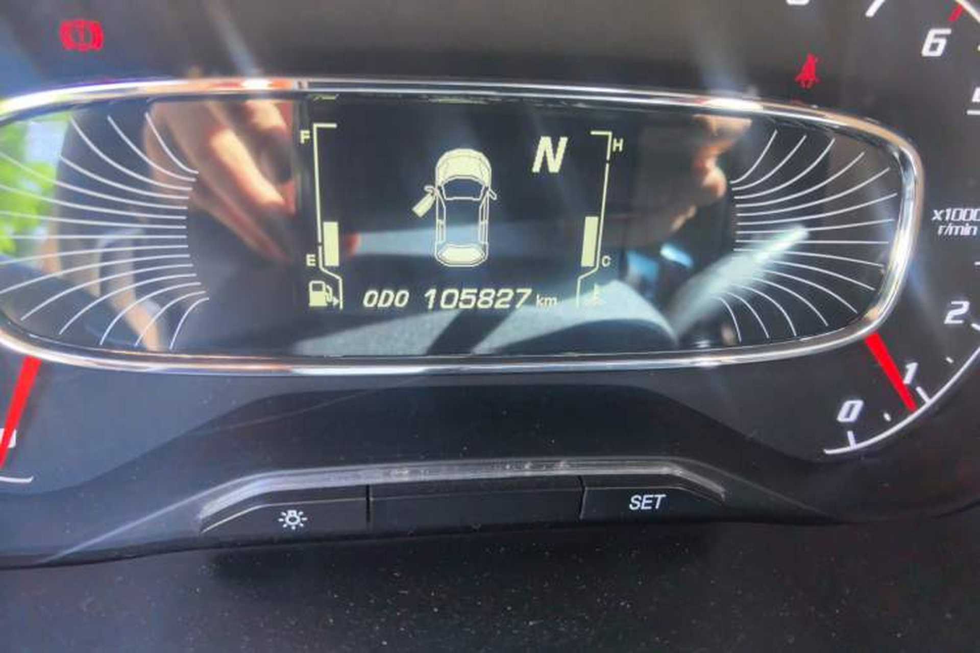 Used Baojun 510 2017 1.5L Automatic Fashion Model Odometer Close Up