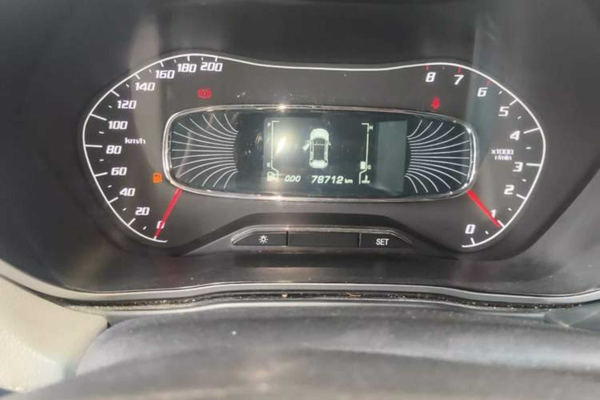 Used Baojun 510 2017 1.5L Manual Fashion Model Odometer Close Up