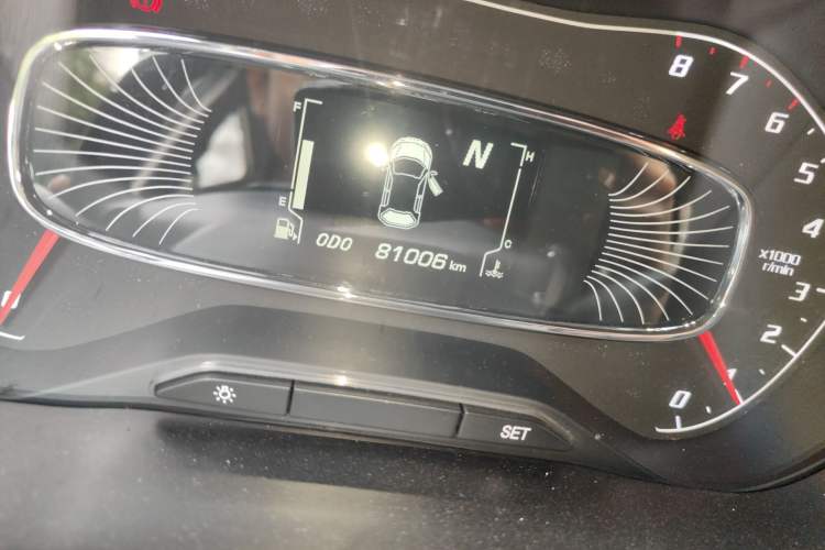 Used Baojun 510 2017 1.5L Automatic Fashion Model Odometer Close Up