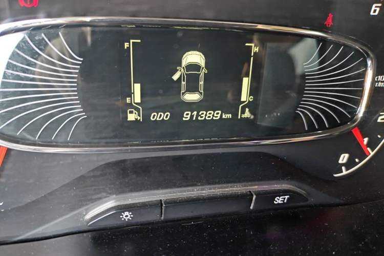 Used Baojun 510 2017 1.5L Manual Luxury Model Odometer Close Up