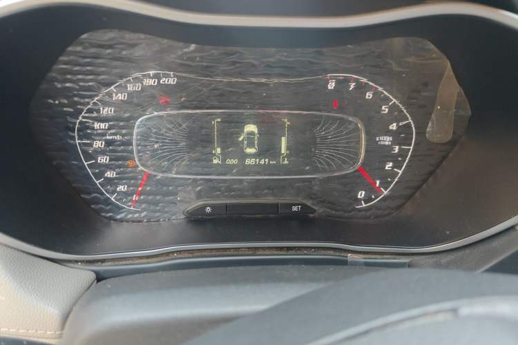Used Baojun 510 2017 1.5L Manual Fashion Model Odometer Close Up