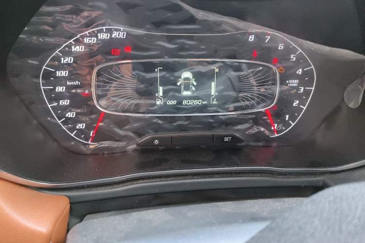 Used Baojun 510 2017 1.5L Manual Luxury Model Odometer Close Up