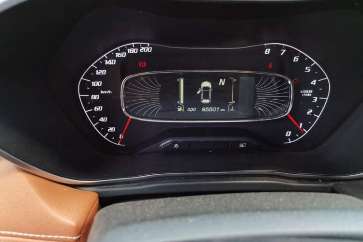 Used Baojun 510 2017 1.5L Automatic Luxury Model Odometer Close Up