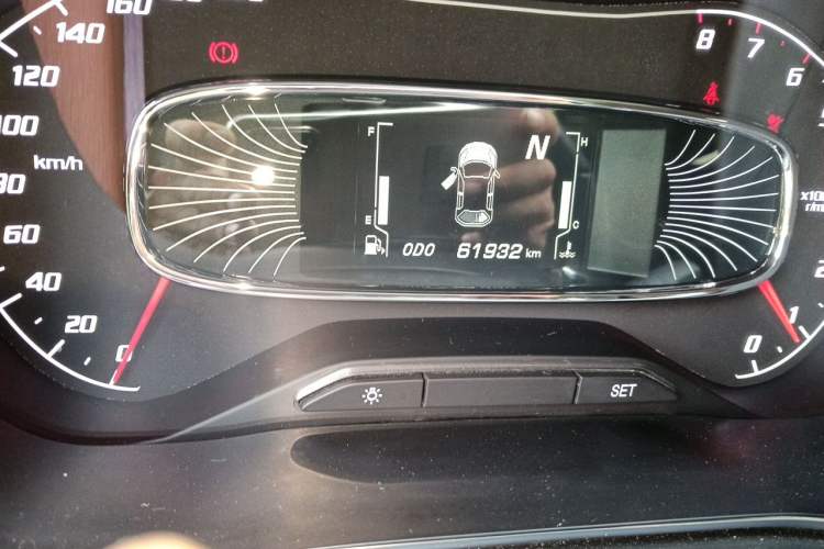 Used Baojun 510 2017 1.5L Automatic Luxury Model Odometer Close Up